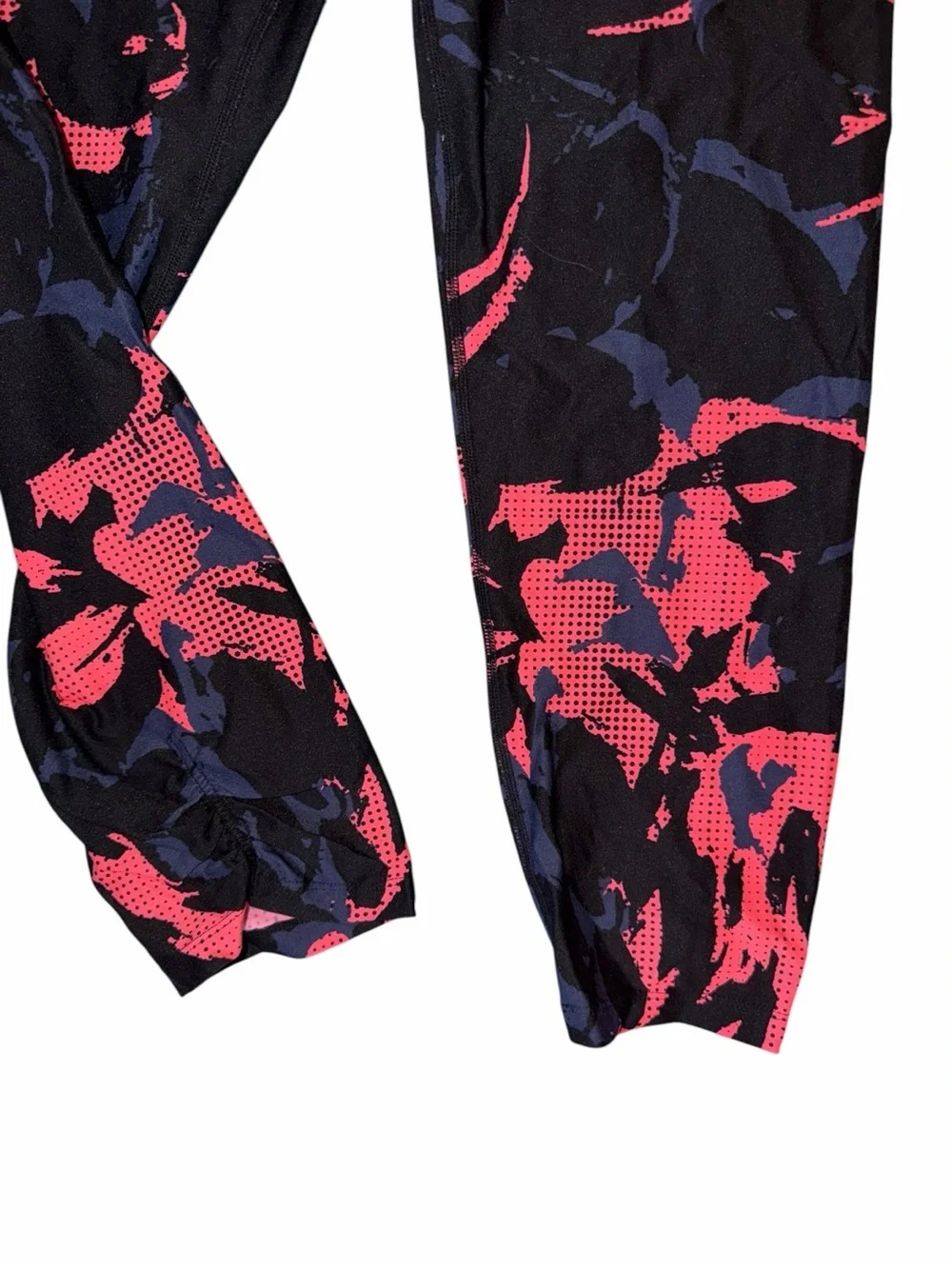 Calvin Klein Coral, Black & Grey Abstract Print Cropped Leggings